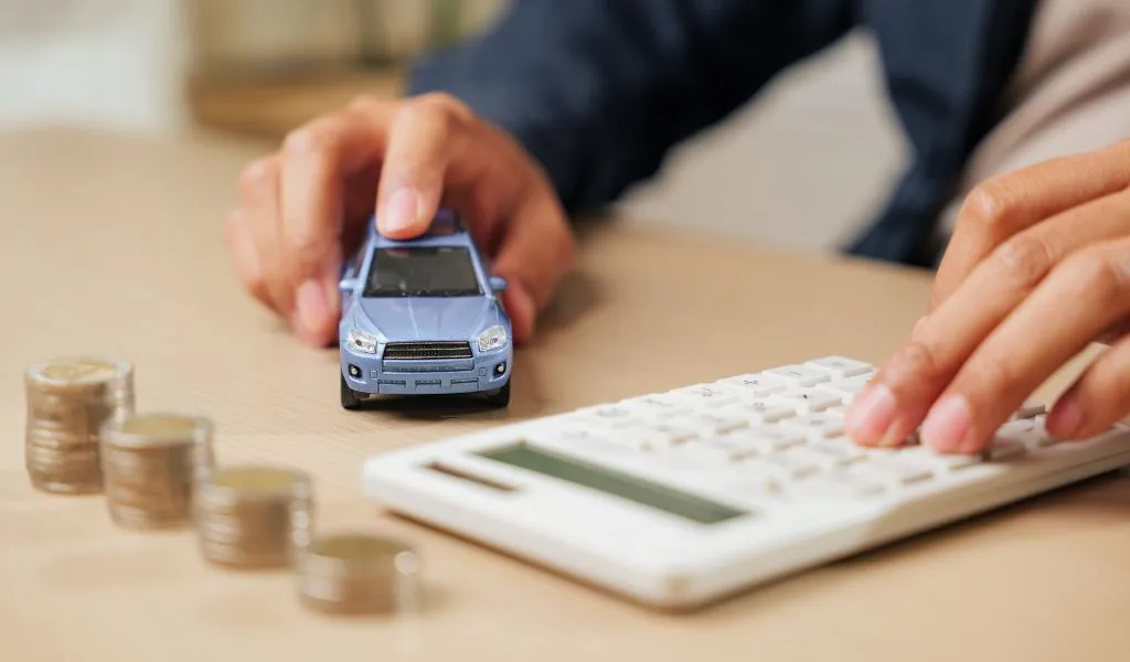 Prezzi in calo per il noleggio auto nel 2025: l’analisi dell’Osservatorio MF